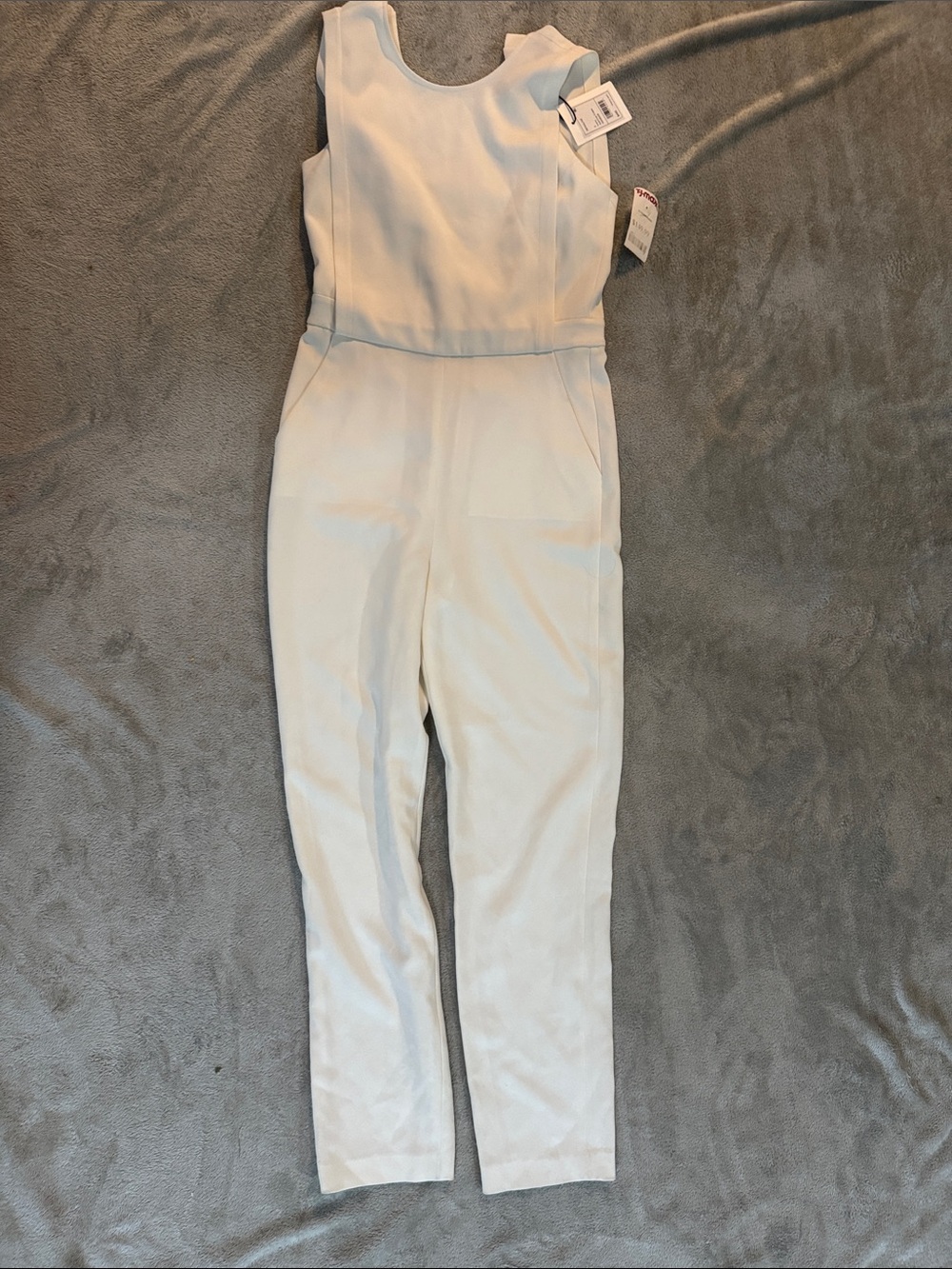 Theory size 2 Women’s Ivory Sleeveless Jumpsuit